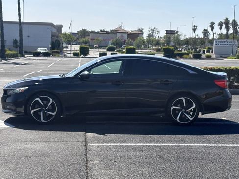Used 2019 Honda Accord Sport image 4