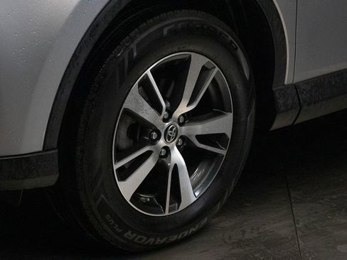 Used 2016 Toyota RAV4 XLE image 7