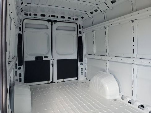 New 2024 RAM ProMaster 3500 w/ Premium Convenience Group image 10