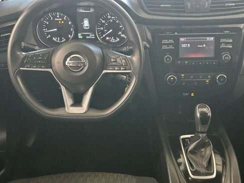 Used 2017 Nissan Rogue S w/ S Appearance Package FWD image 14