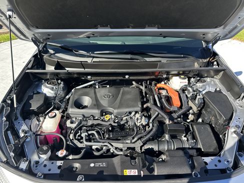 Certified 2022 Toyota RAV4 XLE image 34