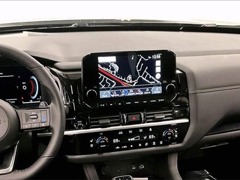 New 2025 Nissan Pathfinder Platinum w/ Lighting Package (N93) image 7