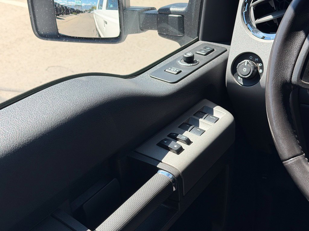 Used 2016 Ford F350 Lariat w/ Lariat Ultimate Package AWD/4WD image 8