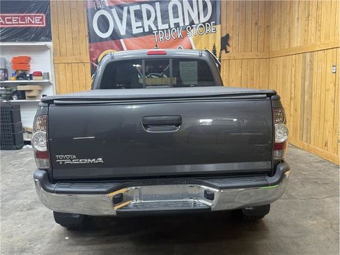 Used 2012 Toyota Tacoma 4x4 Access Cab w/ SR5 Pkg image 9