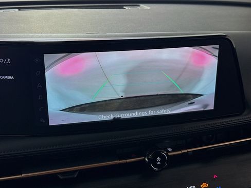 Used 2023 Nissan Ariya FWD image 3