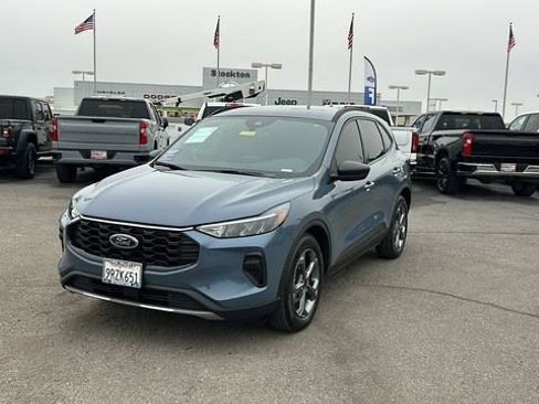 Certified 2025 Ford Escape ST-Line image 8