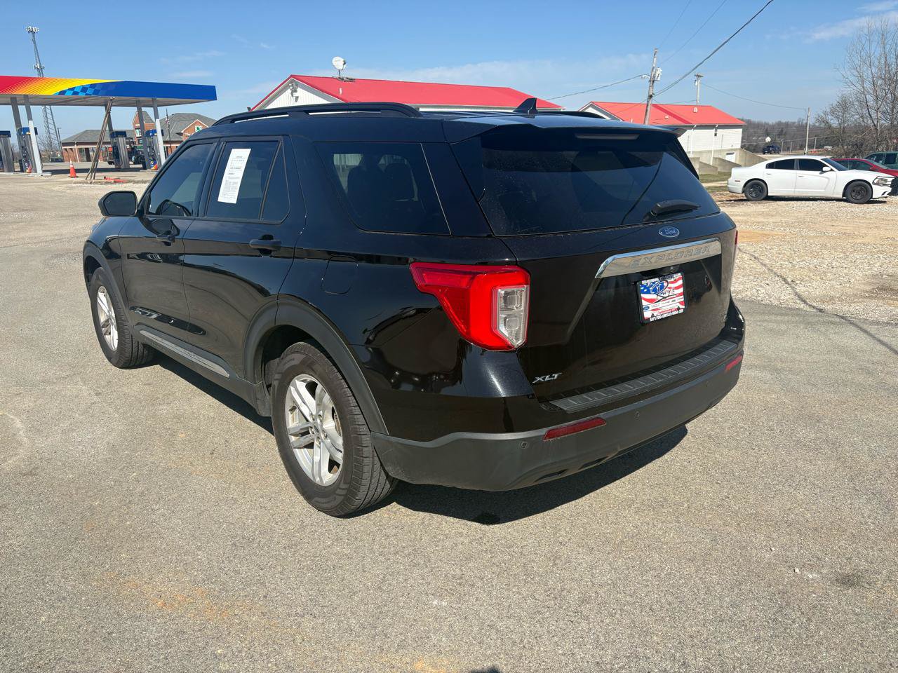 Certified 2022 Ford Explorer XLT RWD image 5