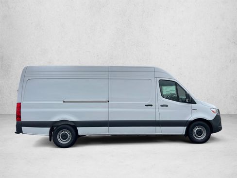 New 2025 Mercedes-Benz eSprinter 170 Cargo image 4