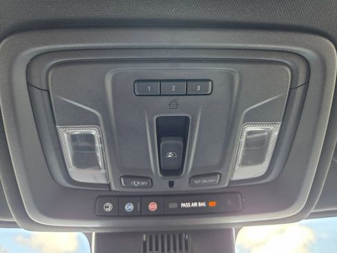 Used 2023 Chevrolet Silverado 1500 High Country w/ Z71 Off-Road Package image 20