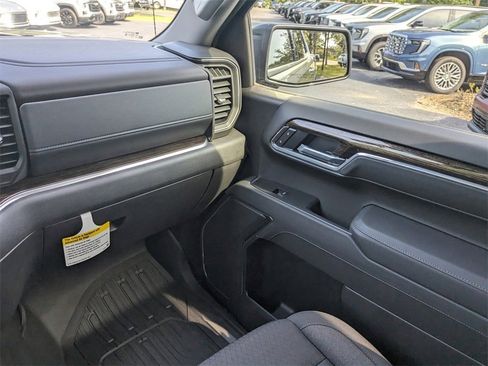 New 2025 GMC Sierra 1500 Elevation w/ LPO, Elevation Black Package image 17