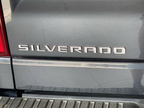 Used 2021 Chevrolet Silverado 1500 LT Trail Boss w/ Convenience Package II AWD/4WD image 11