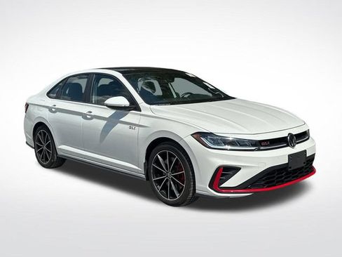 Used 2025 Volkswagen Jetta GLI Autobahn FWD image 9