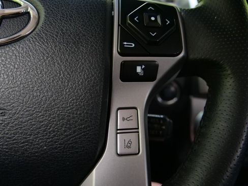 Used 2020 Toyota 4Runner SR5 Premium AWD/4WD image 14