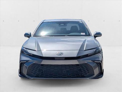 New 2026 Toyota Camry SE image 5