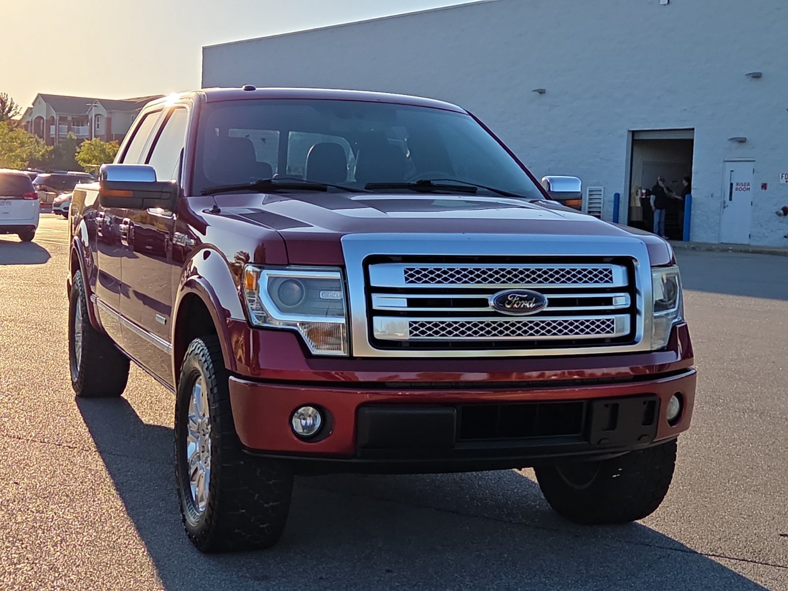 Used 2014 Ford F150 Platinum RWD image 1