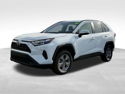 Used 2024 Toyota RAV4 XLE image 7