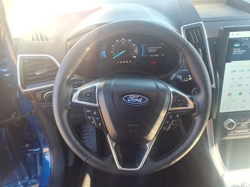 Used 2024 Ford Edge SEL w/ Convenience Package image 17
