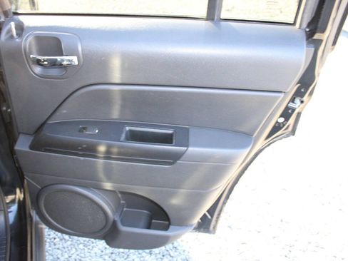 Used 2011 Jeep Patriot Latitude image 21