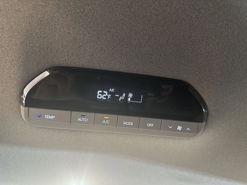 New 2026 Kia EV9 Wind image 30