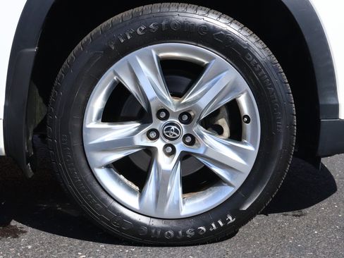 Used 2016 Toyota Highlander Limited w/ Driver Technology Package image 26