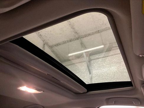 Used 2024 Subaru Crosstrek 2.5i Limited w/ Crosstrek Mirror Package image 21