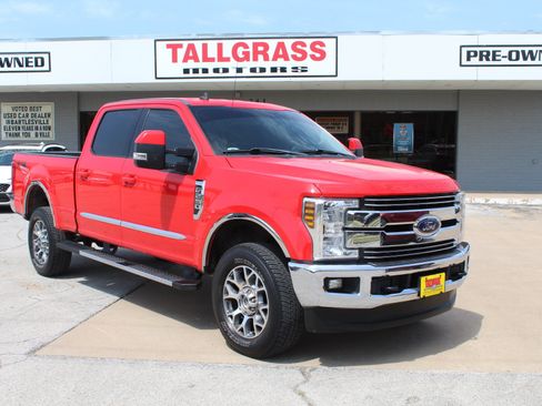 Used 2019 Ford F250 Lariat w/ Lariat Value Package AWD/4WD image 1