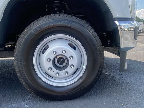 New 2026 Ford F350 XL w/ XL Chrome Package AWD/4WD image 10