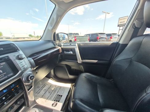 Used 2016 Toyota 4Runner Limited AWD/4WD image 29