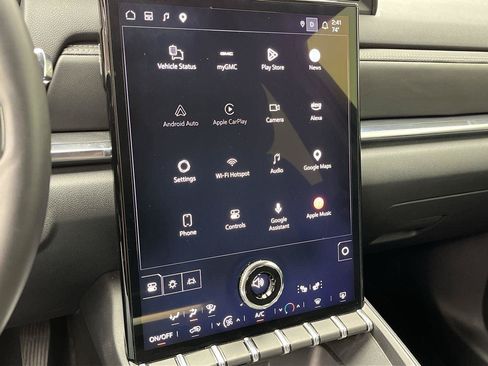 Certified 2025 GMC Terrain Elevation AWD/4WD image 18