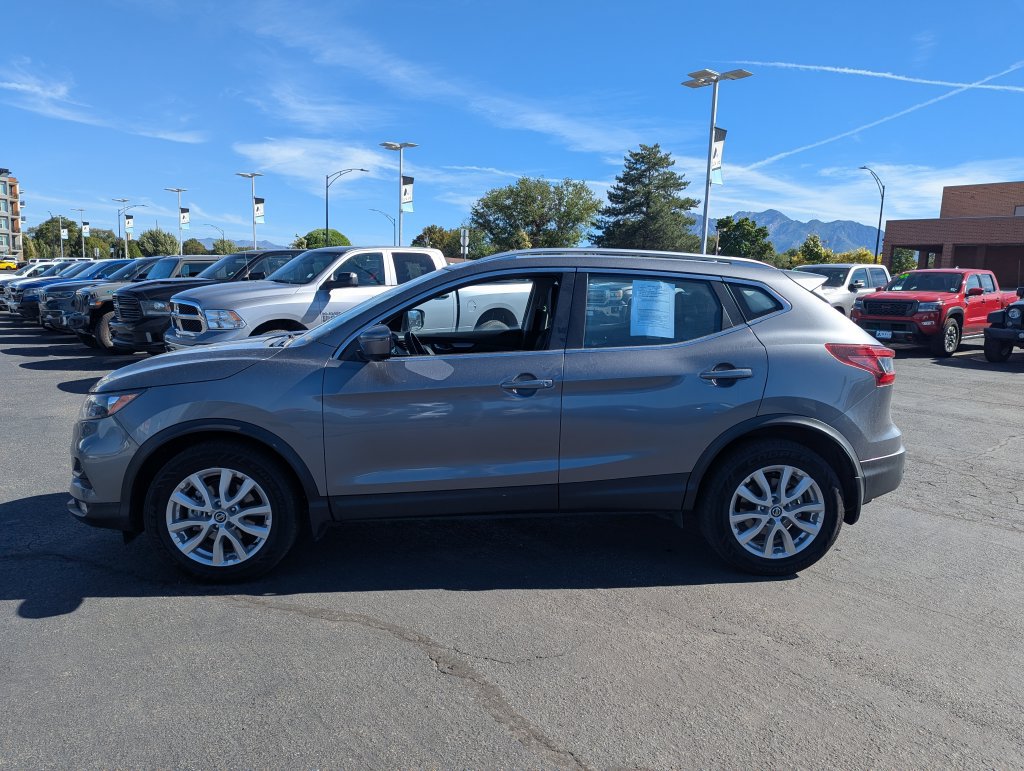 Used 2022 Nissan Rogue Sport SV w/ Technology Package AWD/4WD image 8