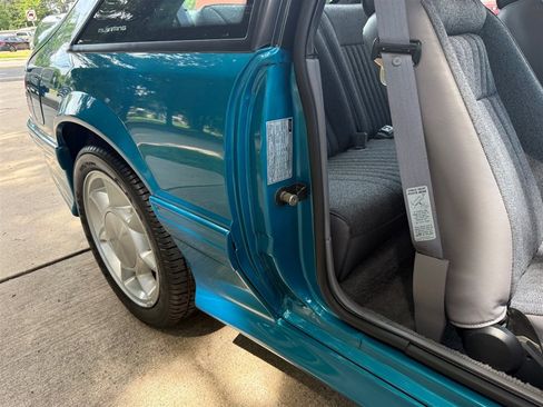 Used 1993 Ford Mustang Cobra RWD image 73