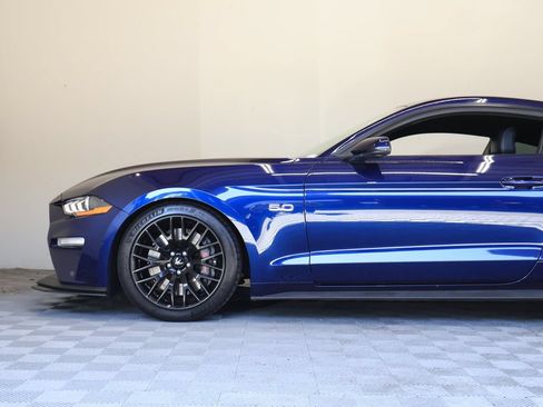 Used 2019 Ford Mustang GT Premium RWD image 8