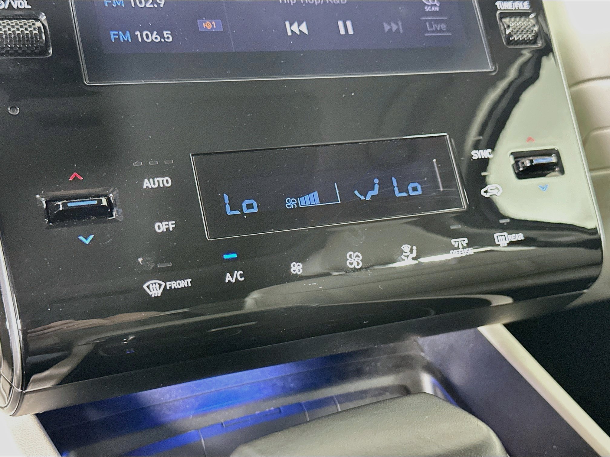 Used 2022 Hyundai Tucson SEL w/ Convenience + Premium Package AWD/4WD image 23