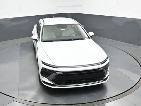 New 2026 Hyundai Sonata SEL FWD image 24