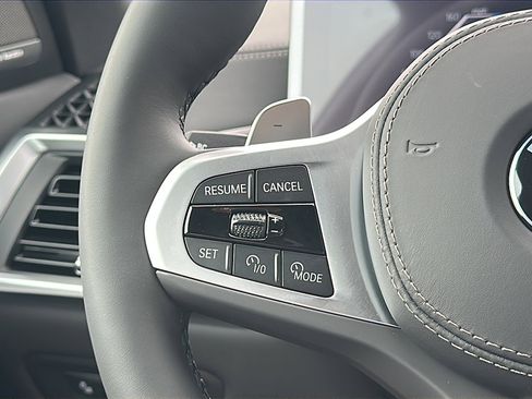 New 2026 BMW X5 sDrive40i w/ M Sport Package image 19