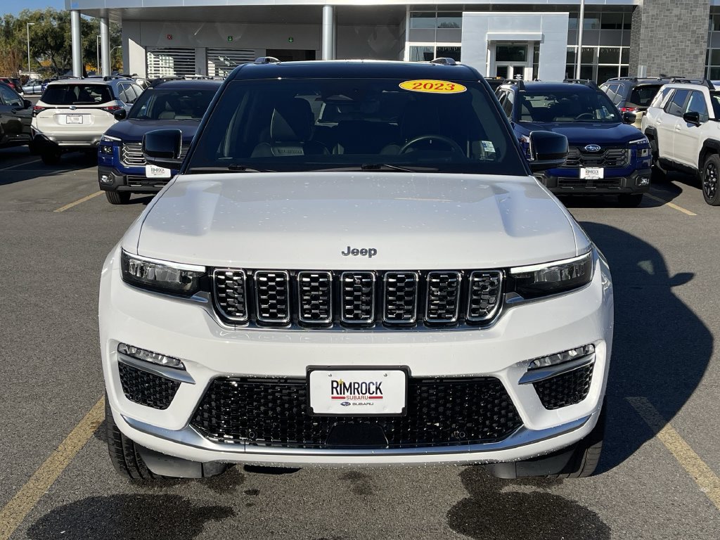 Used 2023 Jeep Grand Cherokee Summit AWD/4WD image 13