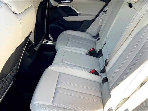 New 2025 Audi Q5 Premium Plus image 17
