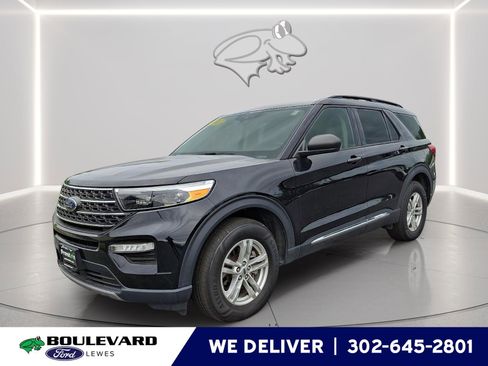 Used 2023 Ford Explorer XLT w/ Equipment Group 202A AWD/4WD image 1
