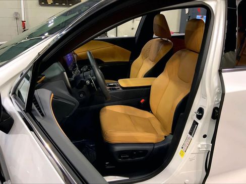 Used 2025 Lexus RX 350 Premium image 8