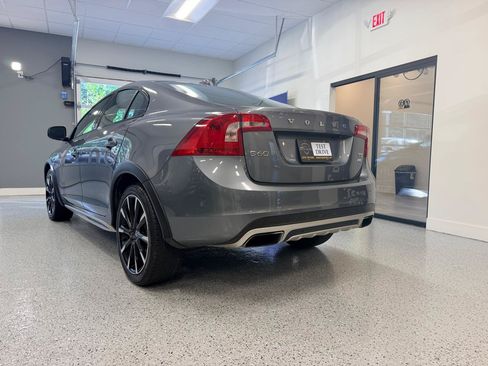 Used 2016 Volvo S60 T5 Cross Country Platinum AWD/4WD image 6