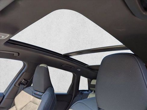 New 2025 Audi SQ6 e-tron Prestige image 14