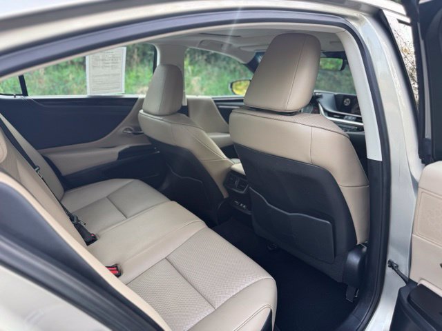 Used 2020 Lexus ES 350 w/ Premium Package FWD image 16