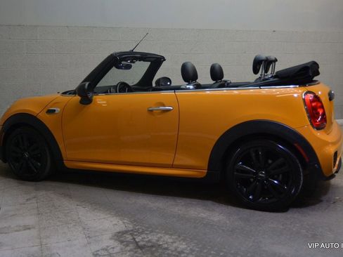 Used 2017 MINI Cooper Convertible FWD image 16