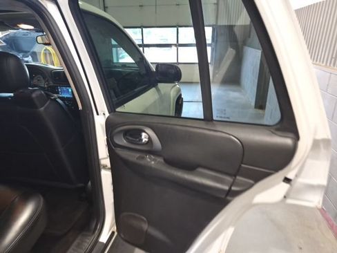 Used 2006 Chevrolet TrailBlazer LT AWD/4WD image 22