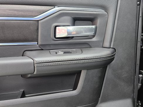 New 2026 RAM 4500 4x4 Crew Cab DRW w/ Laramie Trim Package image 21