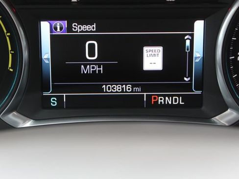 Used 2017 Chevrolet Malibu Hybrid w/ Leather Package FWD image 31