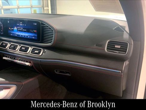 Used 2026 Mercedes-Benz GLE 53 AMG 4MATIC image 19