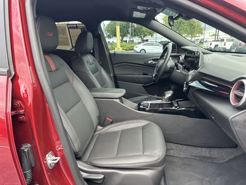 Used 2025 Chevrolet Trax RS w/ Driver Confidence Package FWD image 22