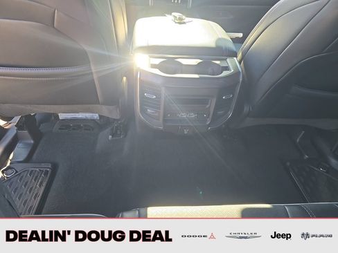 Used 2025 RAM 1500 Laramie AWD/4WD image 26
