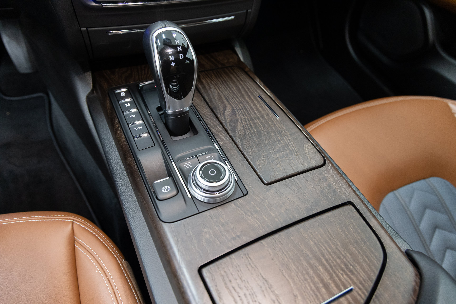 Used 2018 Maserati Ghibli GranLusso RWD image 20